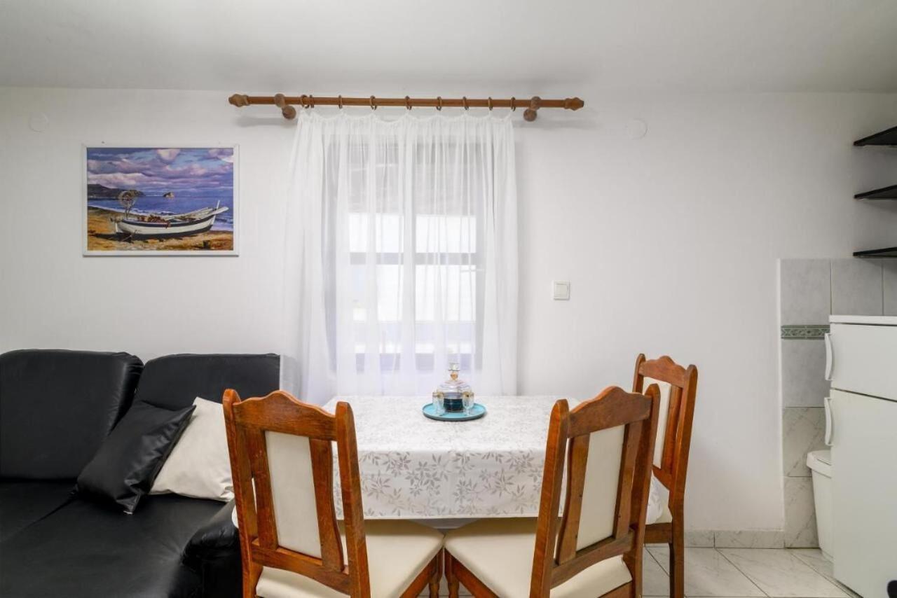 Apartments Katrina Rakalj Kültér fotó